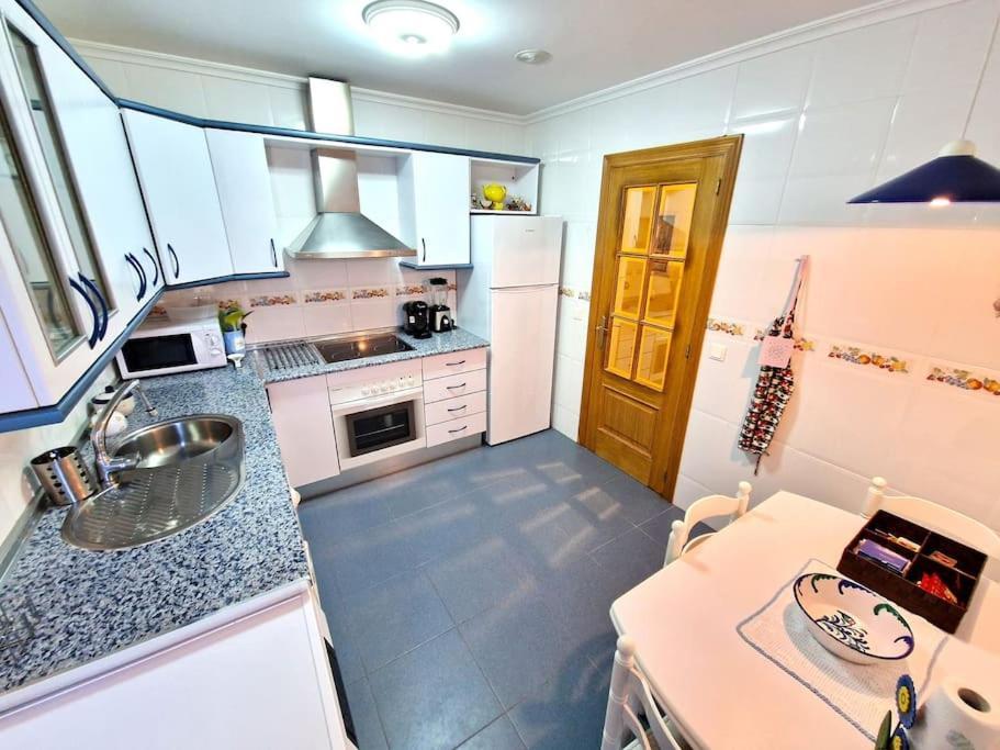 Apartamento Playa Con Terraza & Vistas Al Mar Foz Buitenkant foto